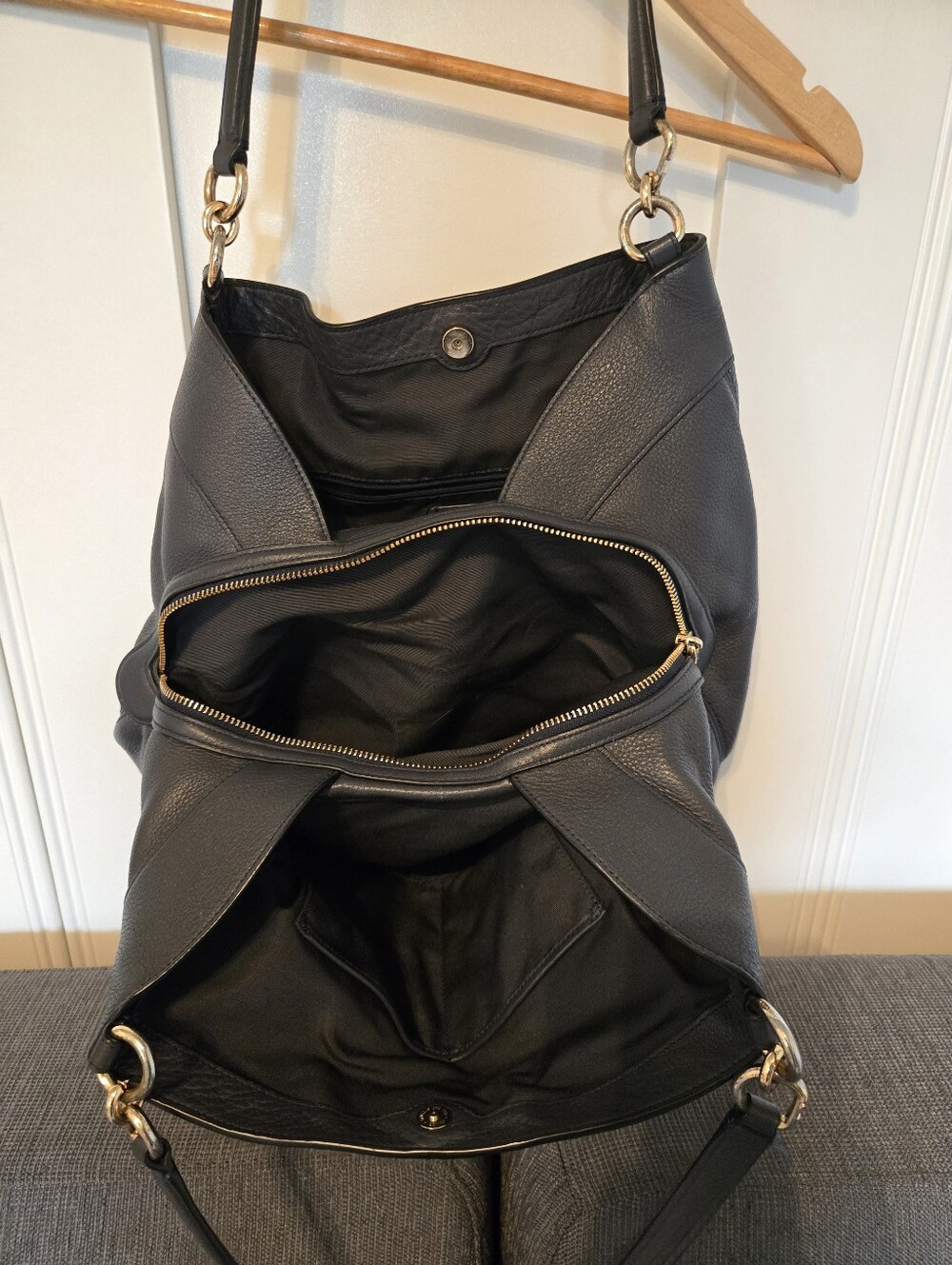 Coach Handbag - Picture 3 of 3